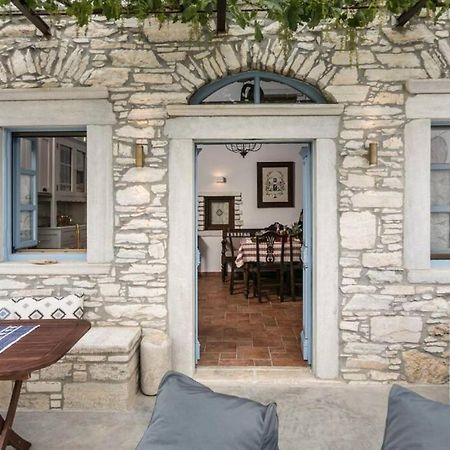 Apérathos Traditional Inn Pirethron מראה חיצוני תמונה