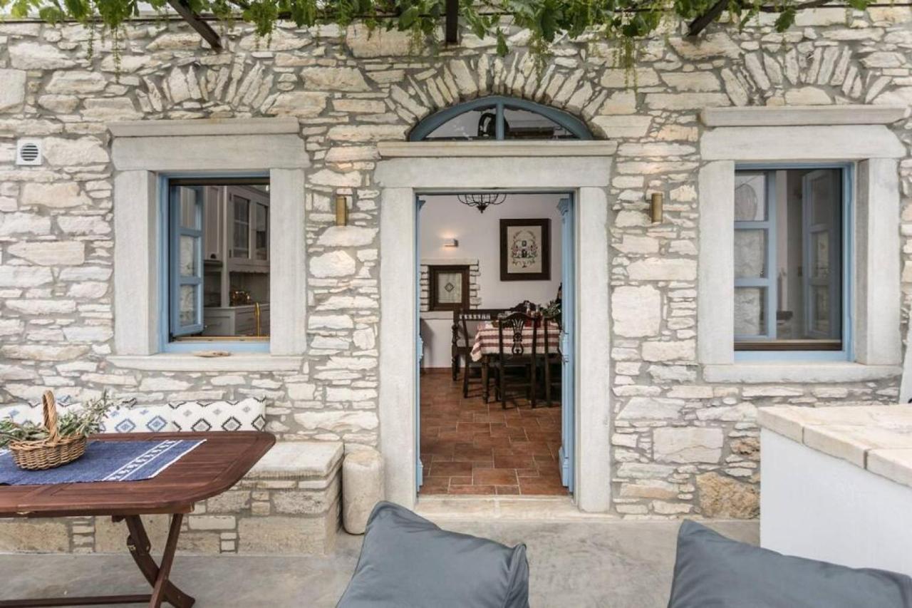 Apérathos Traditional Inn Pirethron מראה חיצוני תמונה