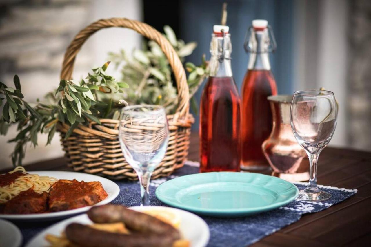 Apérathos Traditional Inn Pirethron מראה חיצוני תמונה