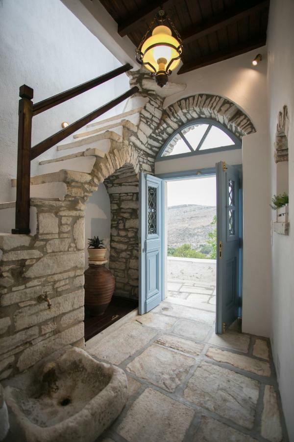 Apérathos Traditional Inn Pirethron מראה חיצוני תמונה