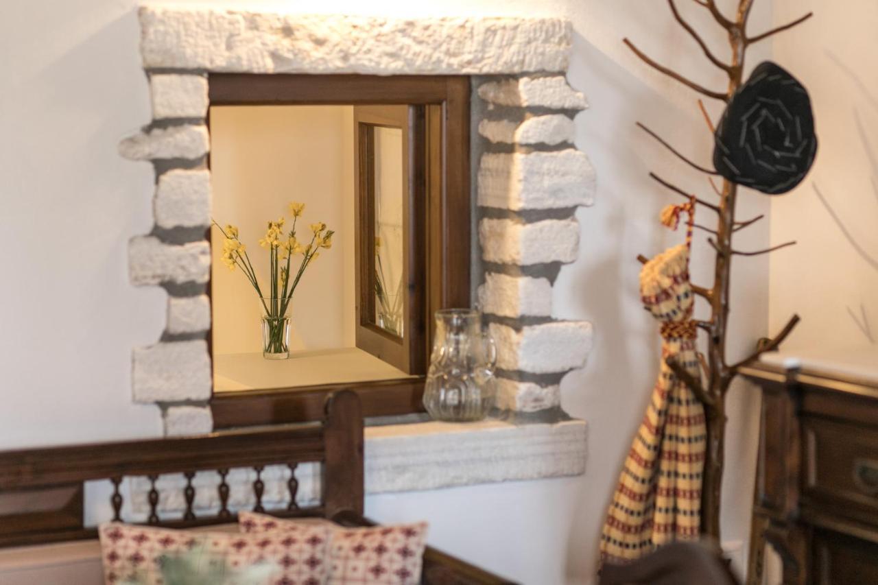 Apérathos Traditional Inn Pirethron מראה חיצוני תמונה