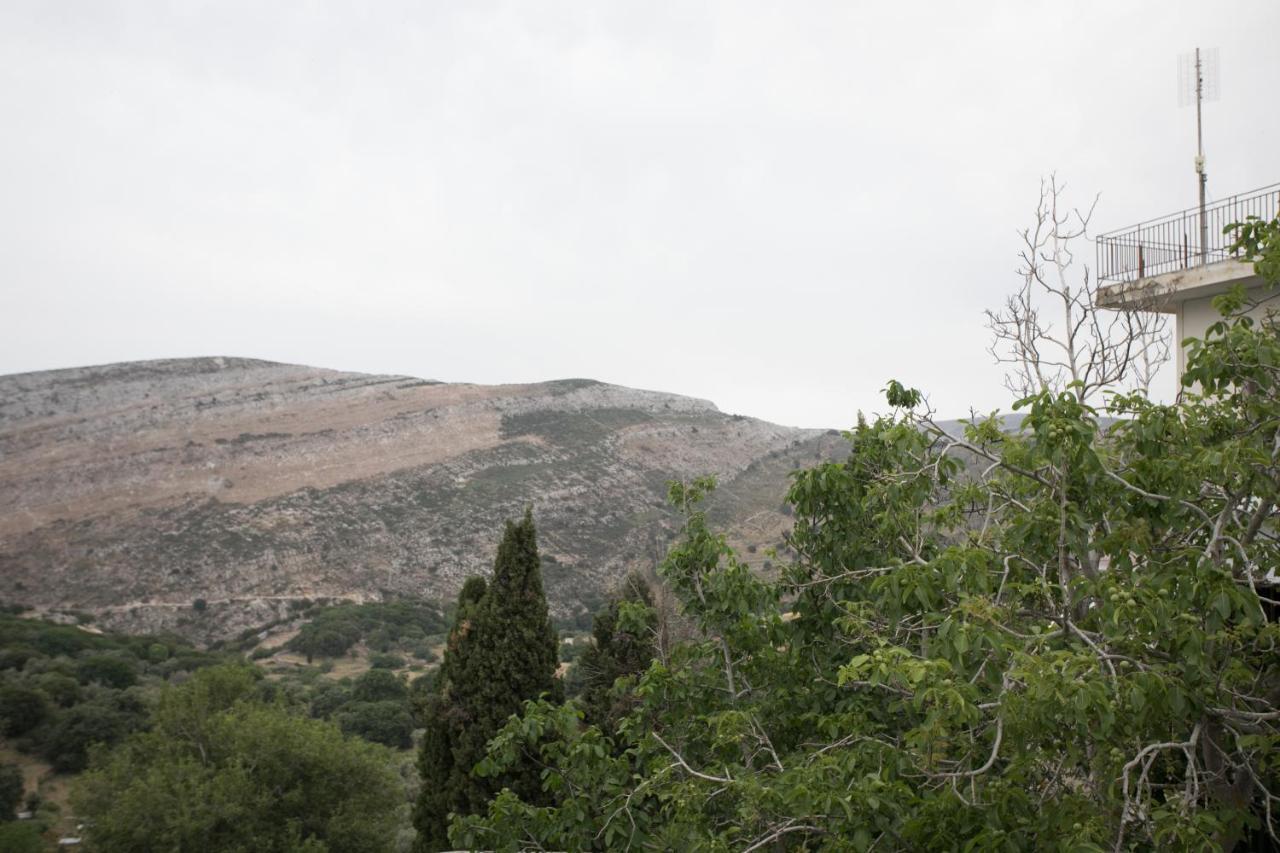 Apérathos Traditional Inn Pirethron מראה חיצוני תמונה